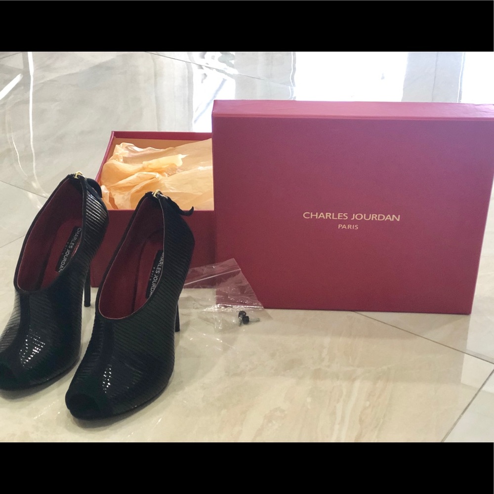 Charles Jourdan black patten leather booties